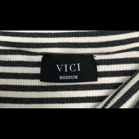 VICI Roslyn Ribbed Off The Shoulder Dress Offers🌹welcome🤗 - Picture 3 of 7